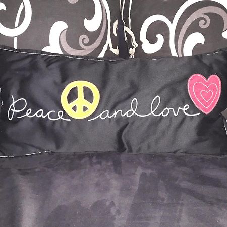 Peace & Love 자그레브 외부 사진